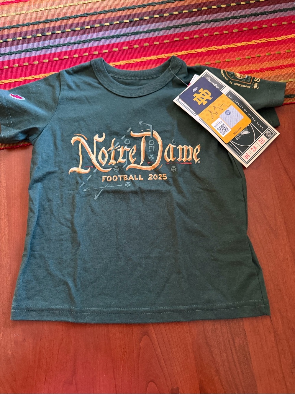 Notre Dame Kids' Football 2025 Short Sleeve Tee -